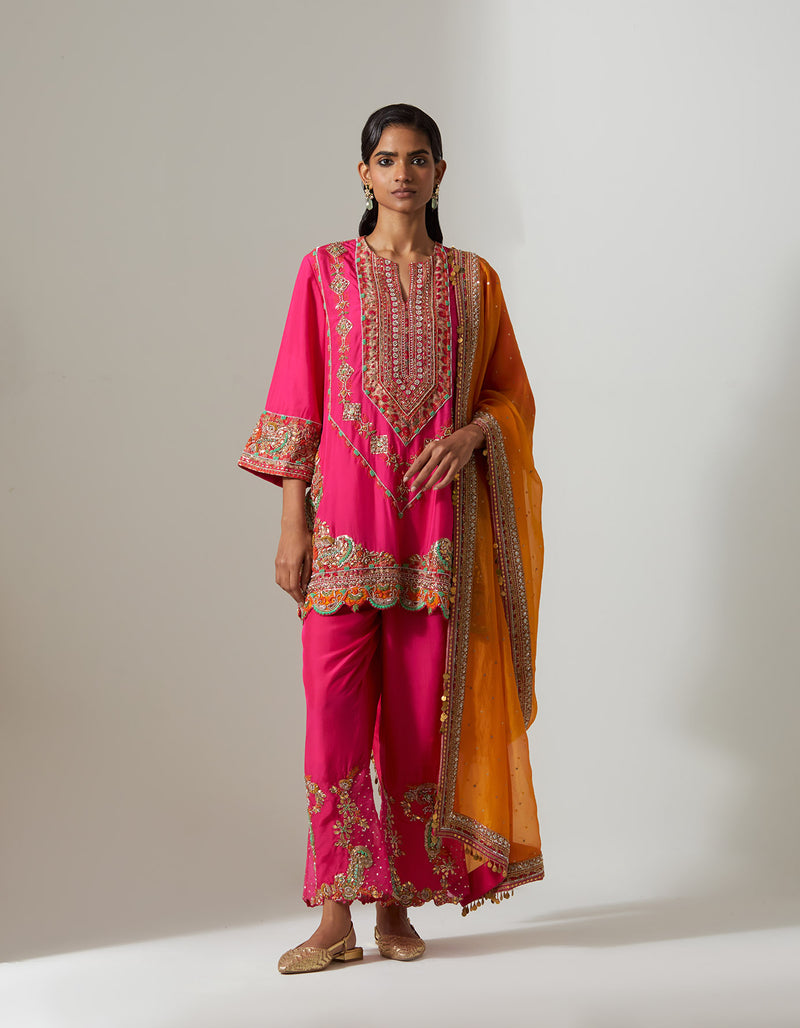 Pink Chakravyuh Kurta Set