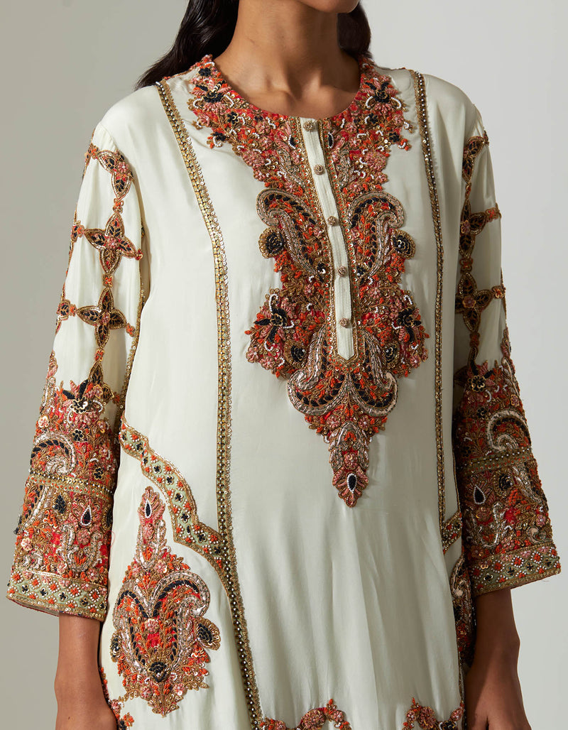 Ivory Flower Pot Kurta Set