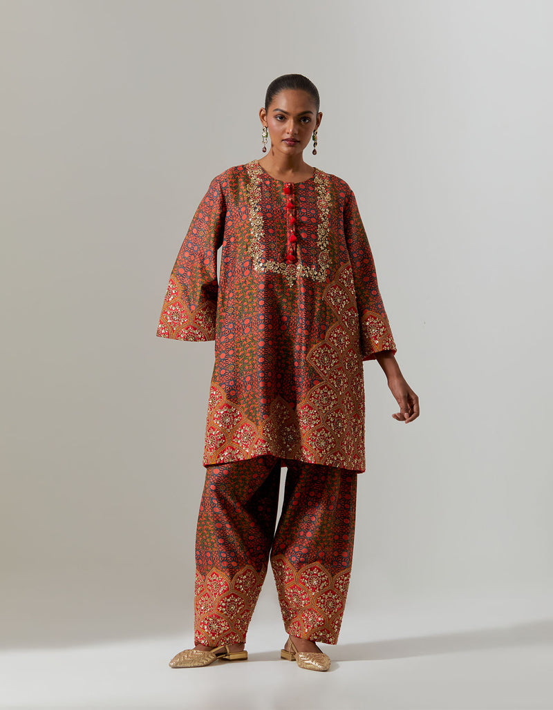 Multi Ira Kurta Set